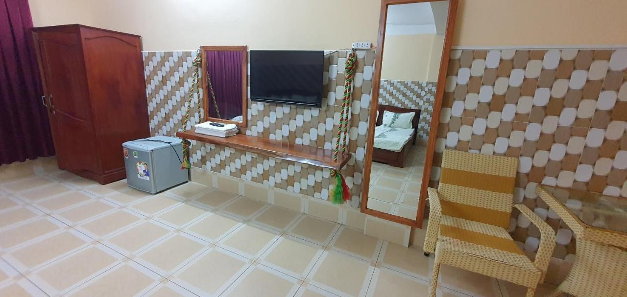 Nhà Nghỉ Việt Nga Hà Tiên Exterior foto